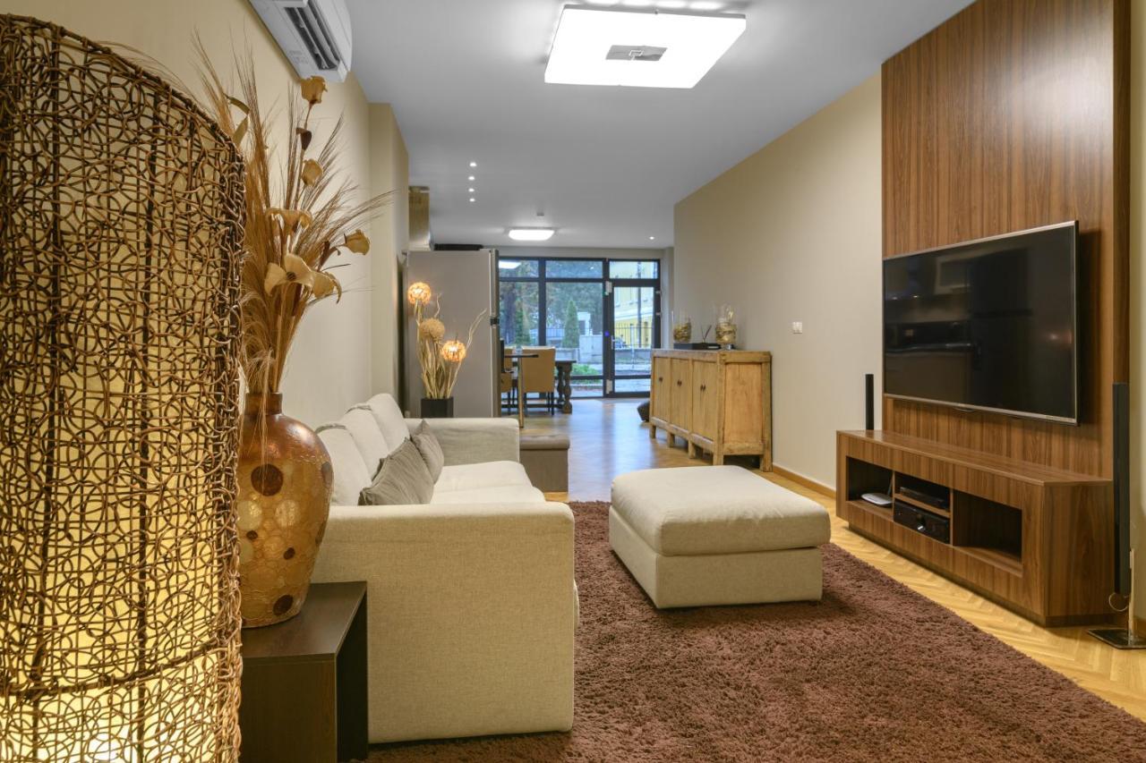 R Apartment Varna Exterior photo