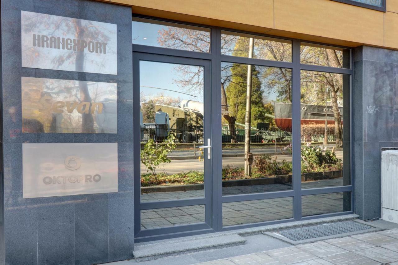 R Apartment Varna Exterior photo